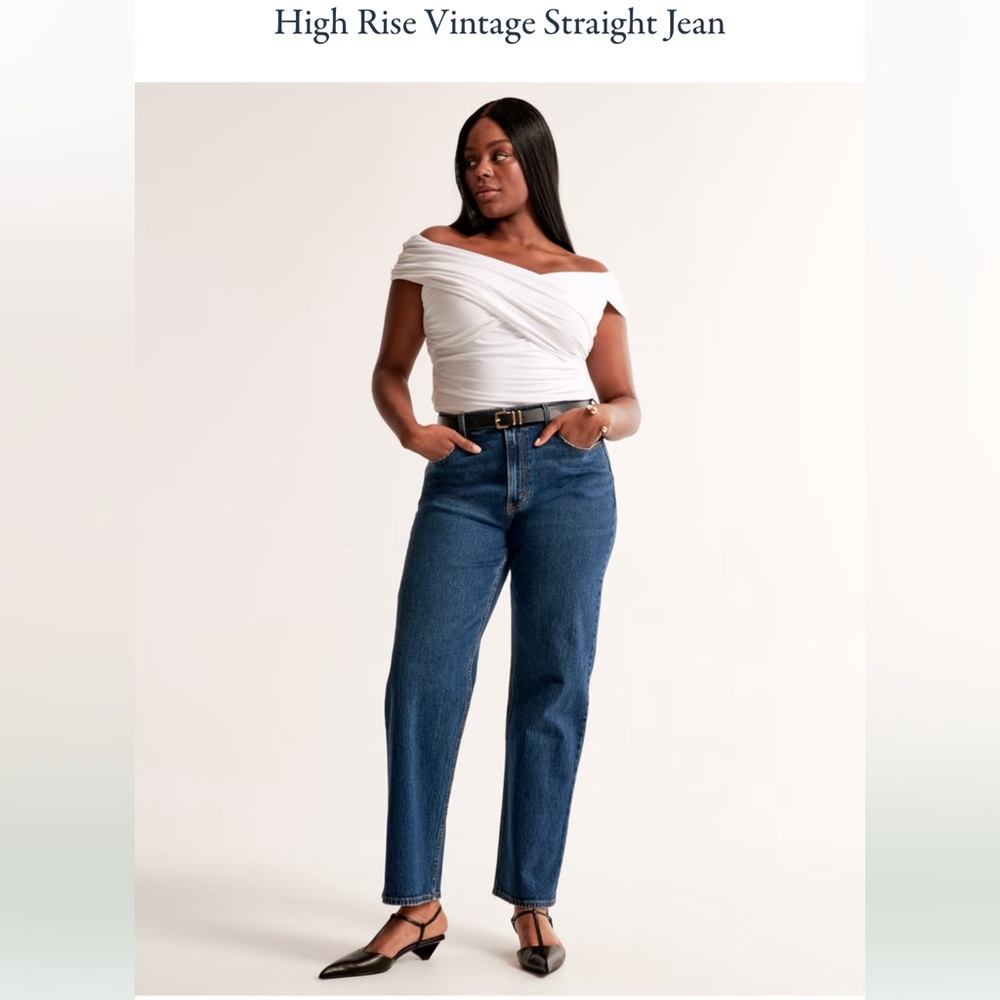 Abercrombie High Rise Vintage Straight Jean in dark wash size 29
